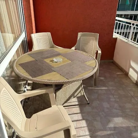 Apartmán съни форт студио