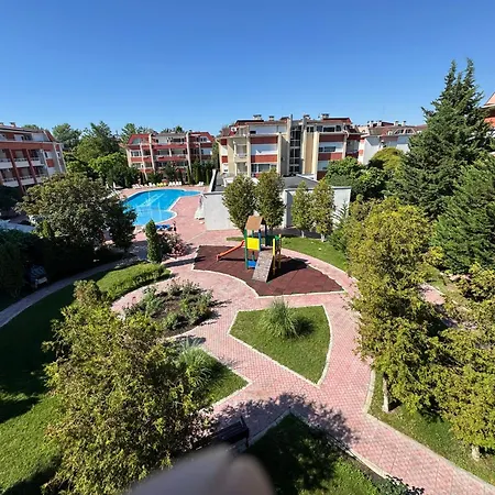 съни форт студио Apartmán